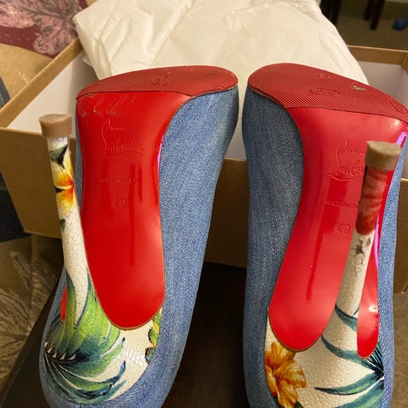 Christian Louboutin Pigalle Follies Hawaii Heels - Picture 6 of 7